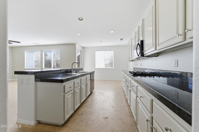 Foto del edificio - 3024 Tournament Dr