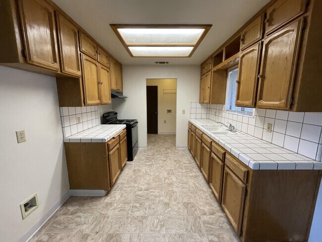 Foto del edificio - 44768 Spring Hill Rd