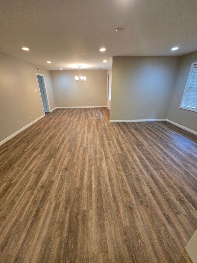 Building Photo - 960 Terrace Dr