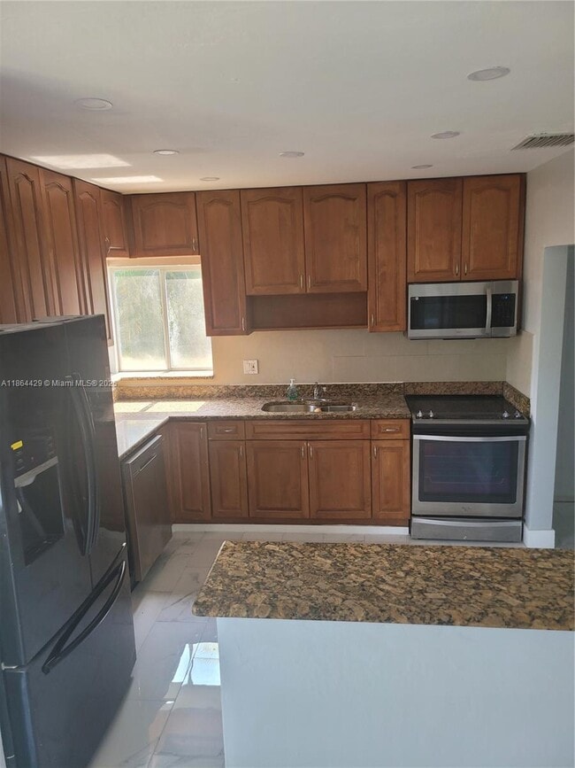 Foto del edificio - 7920 SW 22nd St