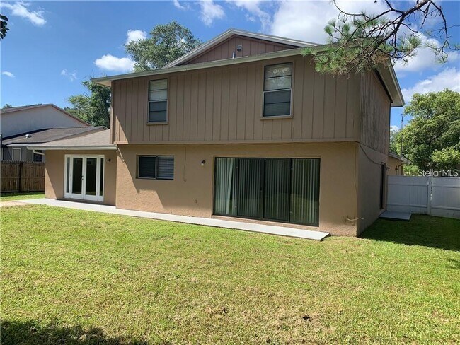 Foto del edificio - 4913 Rockledge Cir