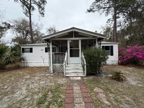 Building Photo - 38 Barnett Ln