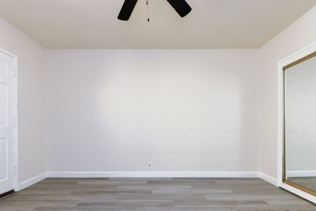 Foto del edificio - Berendo Street Apartments