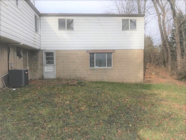 Building Photo - 144 General Braddock Dr