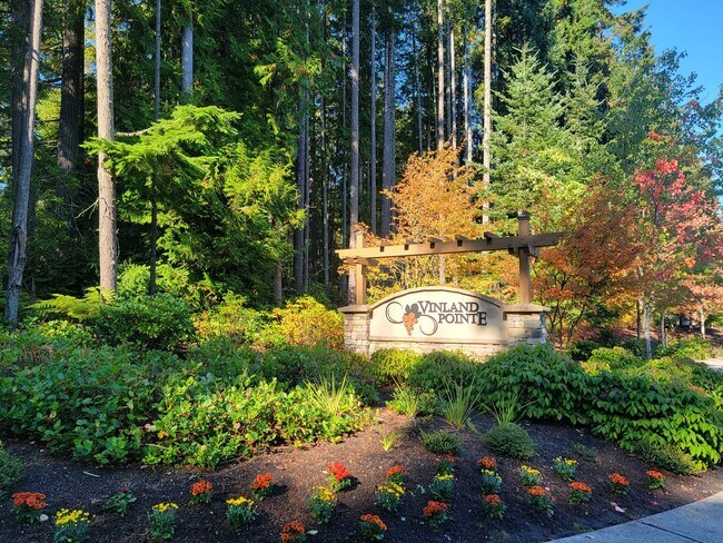Foto del edificio - Gorgeous 4 bedroom Vinland Pointe home wit...