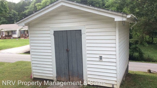 Foto del edificio - 2 br, 1 bath House - 3761 Kirk Hollow Road