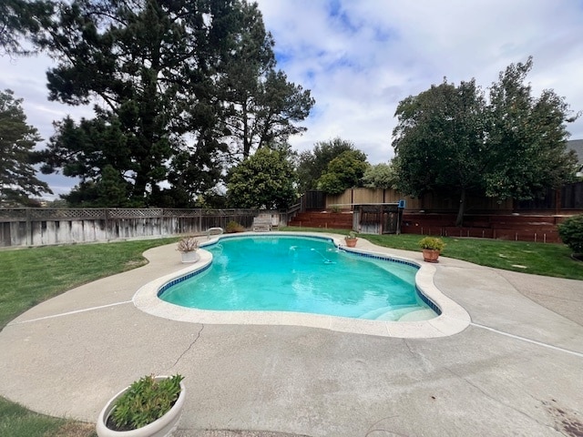 Building Photo - 1474 Dos Palos Dr