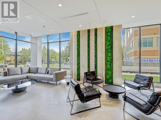 Building Photo - 699 Sheppard Ave E