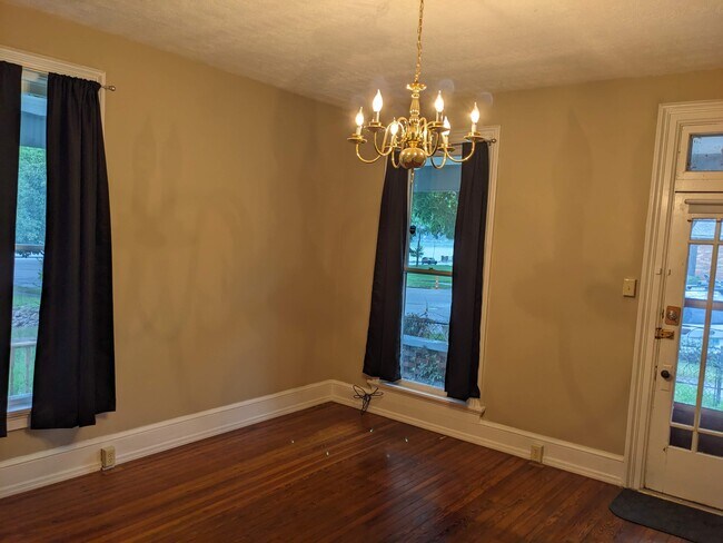 Habitación del frente - 116 Jefferson St.
