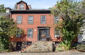 Building Photo - 63 Washington St