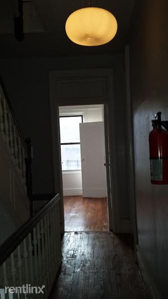 Foto del edificio - 913 Saint Marks Ave