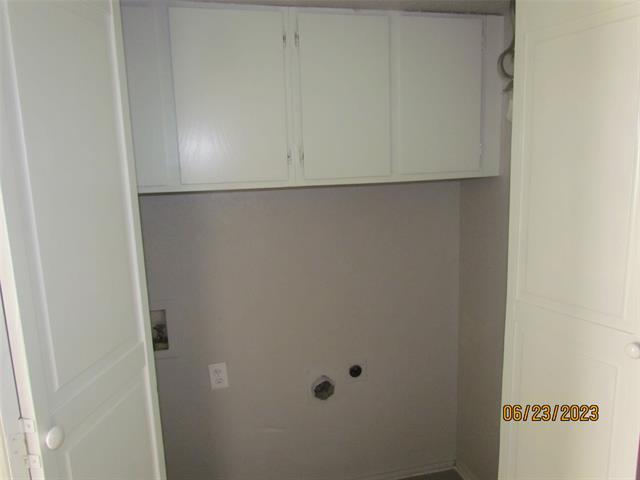 Building Photo - 9520 Royal Ln