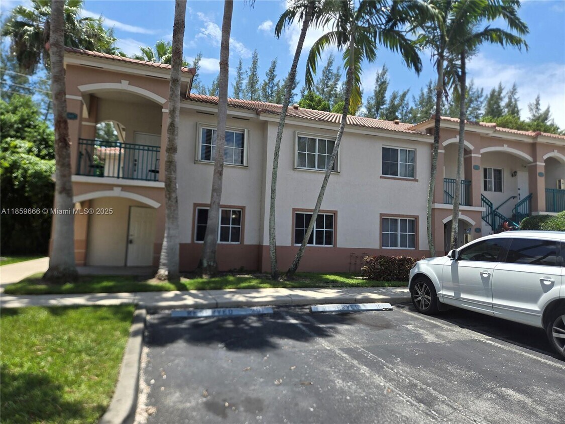 Foto principal - 1320 SE 31st Ct