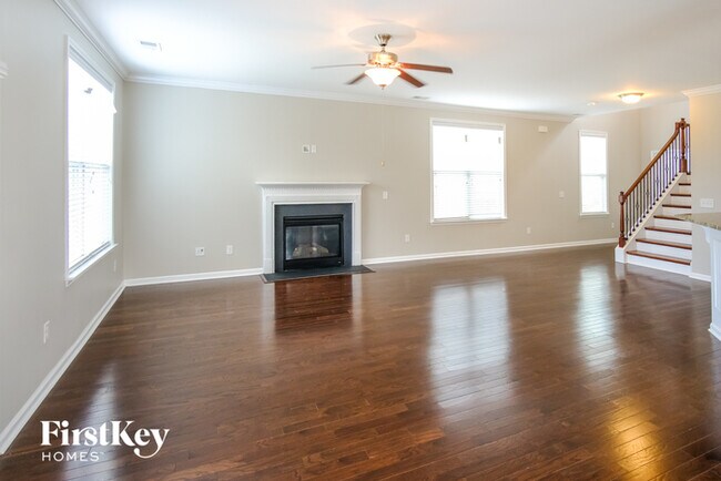 Building Photo - 3212 Pitchback Way