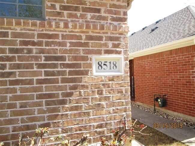 Building Photo - 8518 Tyler Dr
