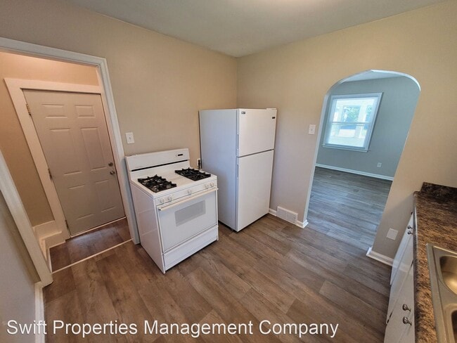 Building Photo - 2 br, 1 bath House - 1315 Park Avenue