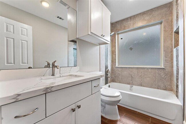 Foto del edificio - 5803 Southmund St