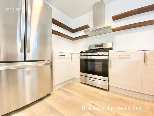 Foto del edificio - 1008 N Stanley Ave. West Hollywood, CA 90046