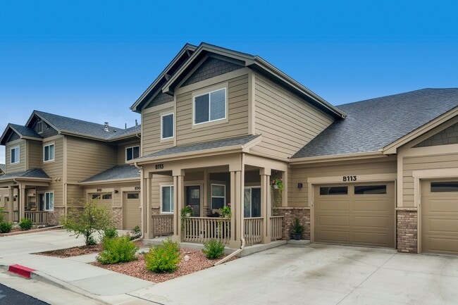 Building Photo - Beautiful 2 Bed 2 1/2 Bath Townhome in Fort Collins!