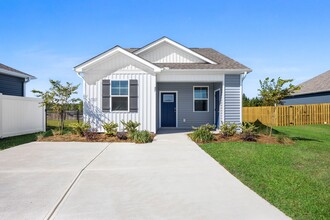 Building Photo - 85 Bonaparte St Building Photo - 85 Bonaparte St