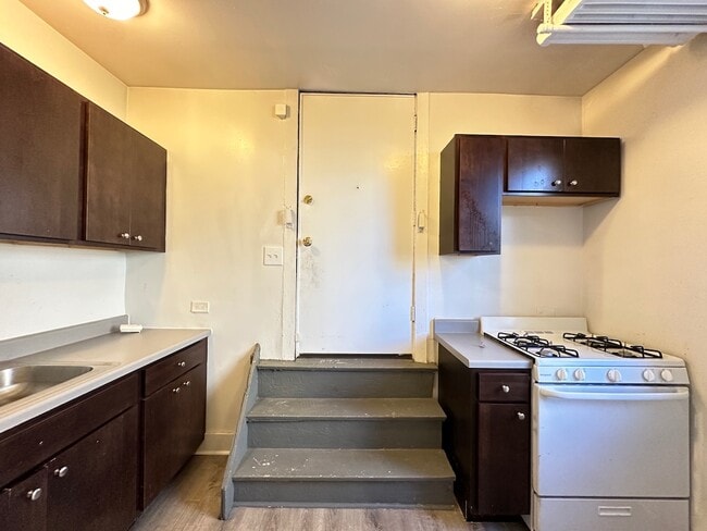 Building Photo - 1542 N Kedzie Ave