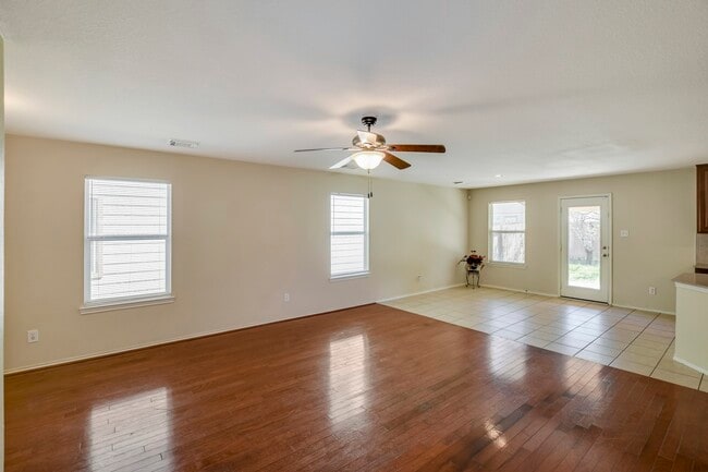 Foto del edificio - 18231 Valebluff Ln