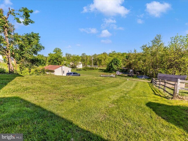 Foto del edificio - 1404 Pleasant Valley Rd