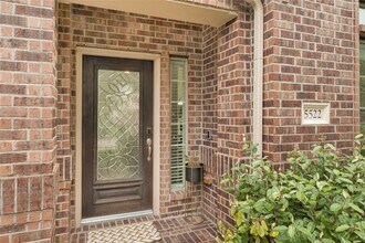 Building Photo - 5522 Little Creek Ct