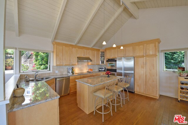 Foto del edificio - 2965 Seabreeze Dr