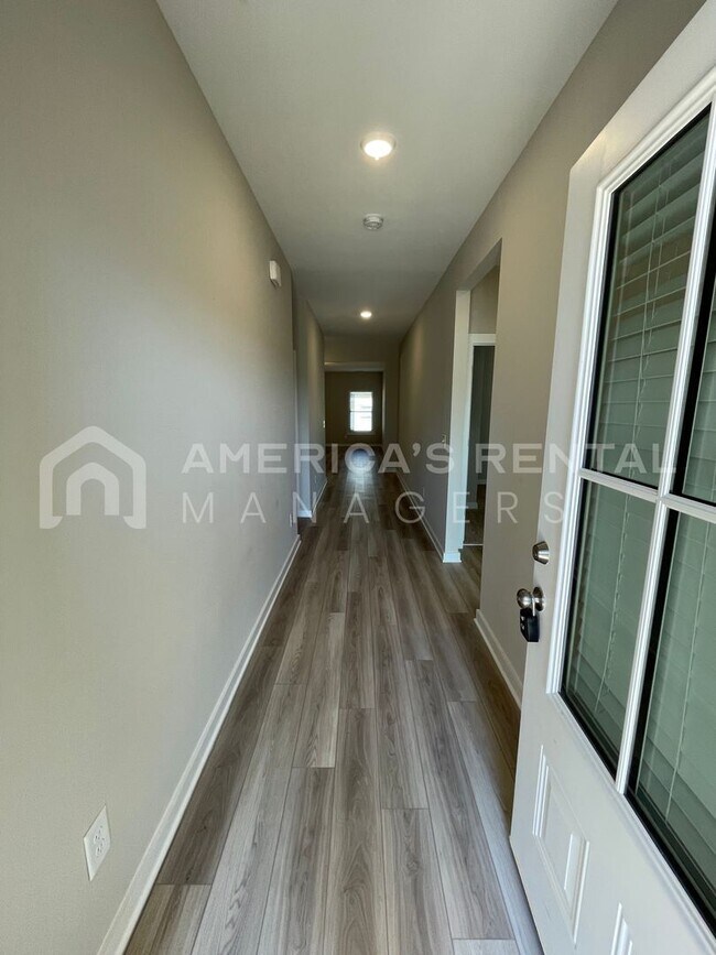 Foto del edificio - Roomy Home for Rent in Cullman, AL…  View with 48 Hours Notice! 6 Foot Privacy Fence