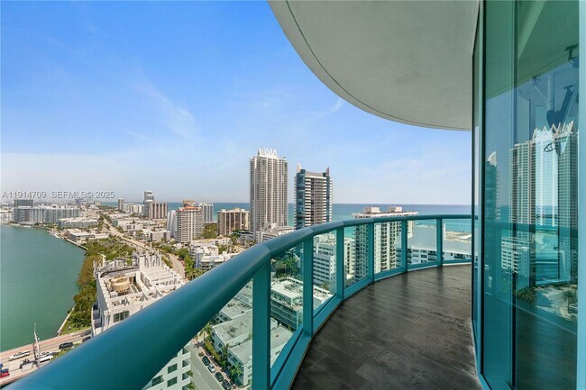 Foto del edificio - 6000 Indian Creek Dr