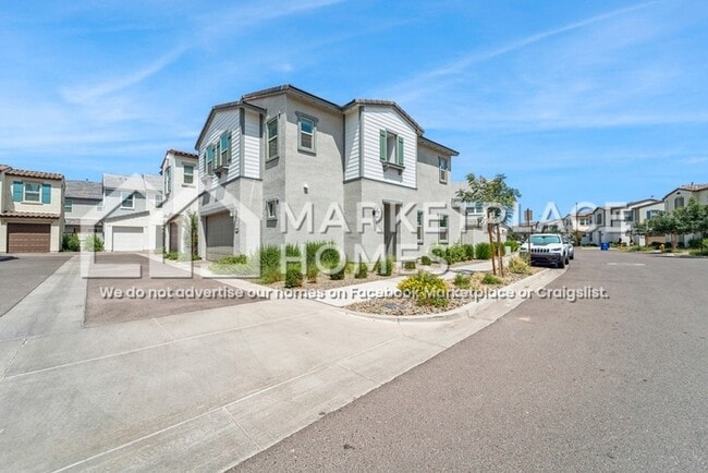 Building Photo - 4805 S Ferric