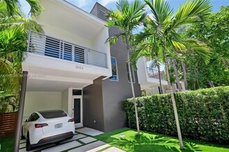 Building Photo - 3053 Gifford Ln