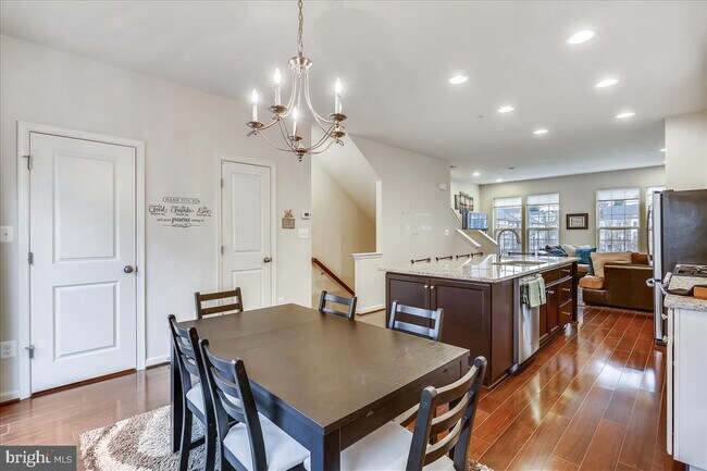 Foto del edificio - 22529 Phillips St