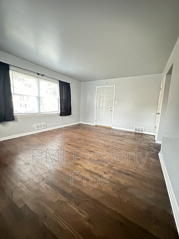 Foto del edificio - 5917 N 70th St