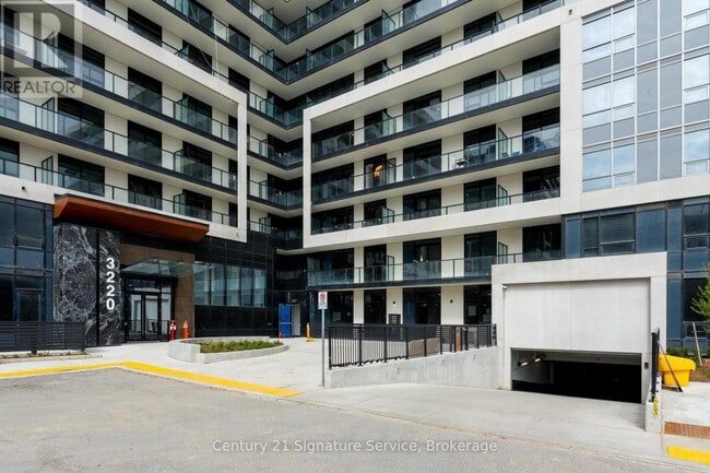 Photo du bâtiment - 3220-3220 William Coltson Ave