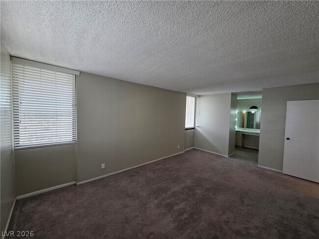 Building Photo - 3930 University Center Dr
