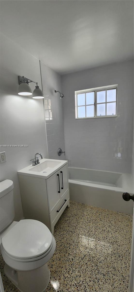Building Photo - 334 NW 57th Ave