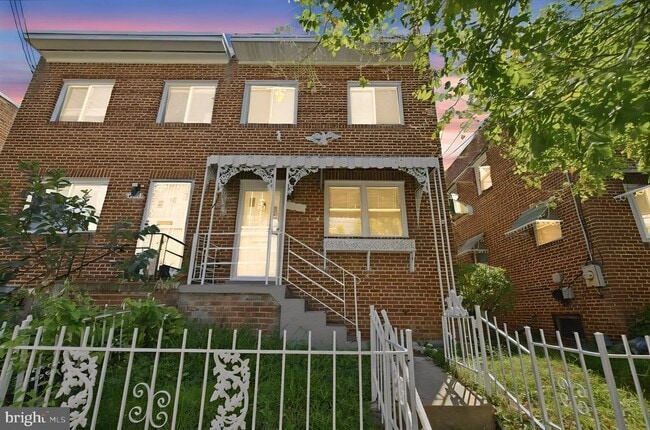 Building Photo - 4229 Fort Dupont Terrace SE