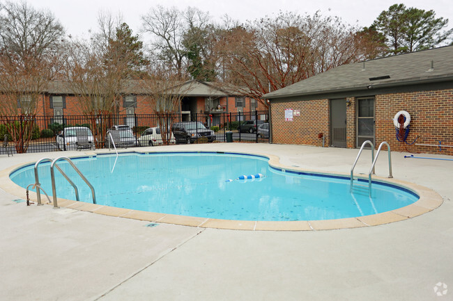 Pool - The Benton Apartment Homes