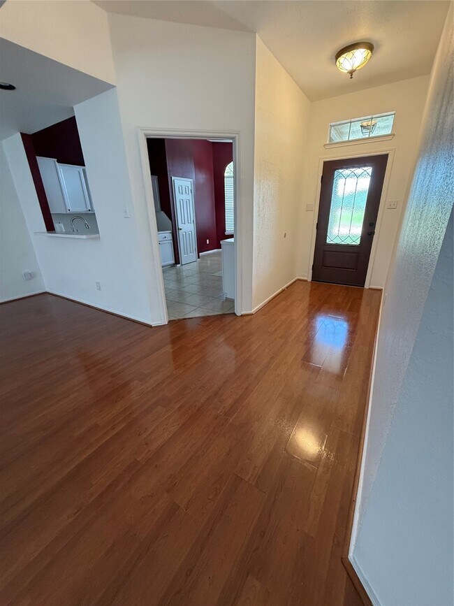 Foto del edificio - 6207 Highland Branch Dr