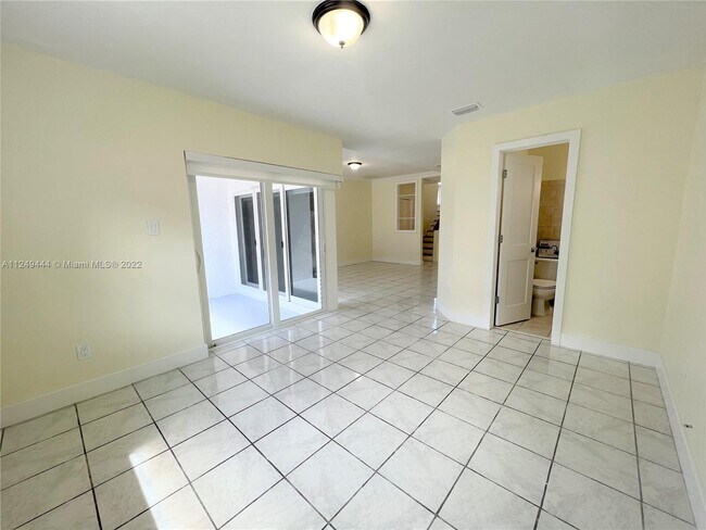 Building Photo - 20920 SW 83rd Ave