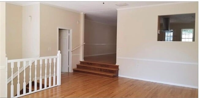 Foto del edificio - 3386 Shorelake Dr