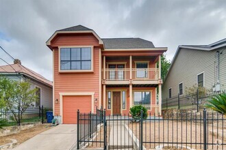Building Photo - 906 Juniper St