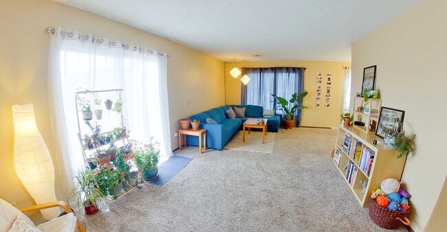 Building Photo - 3D Tour Available - Fenced-in Yard + Attac...