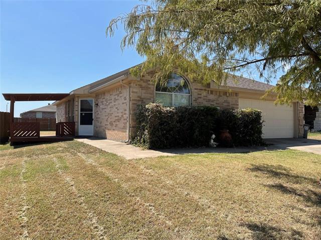 Primary Photo - 320 Lake Travis Dr