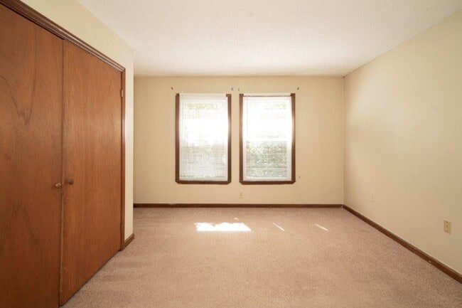 Foto del edificio - Deerfield Condominiums