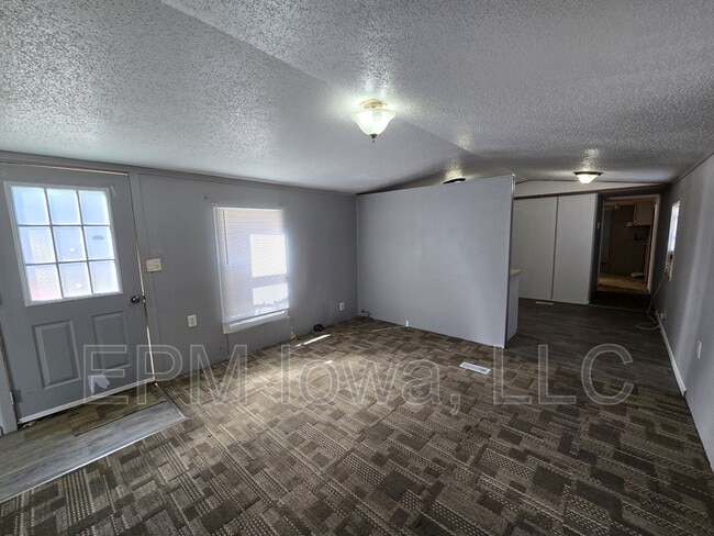 Foto del edificio - 700 W Ridgeway Ave