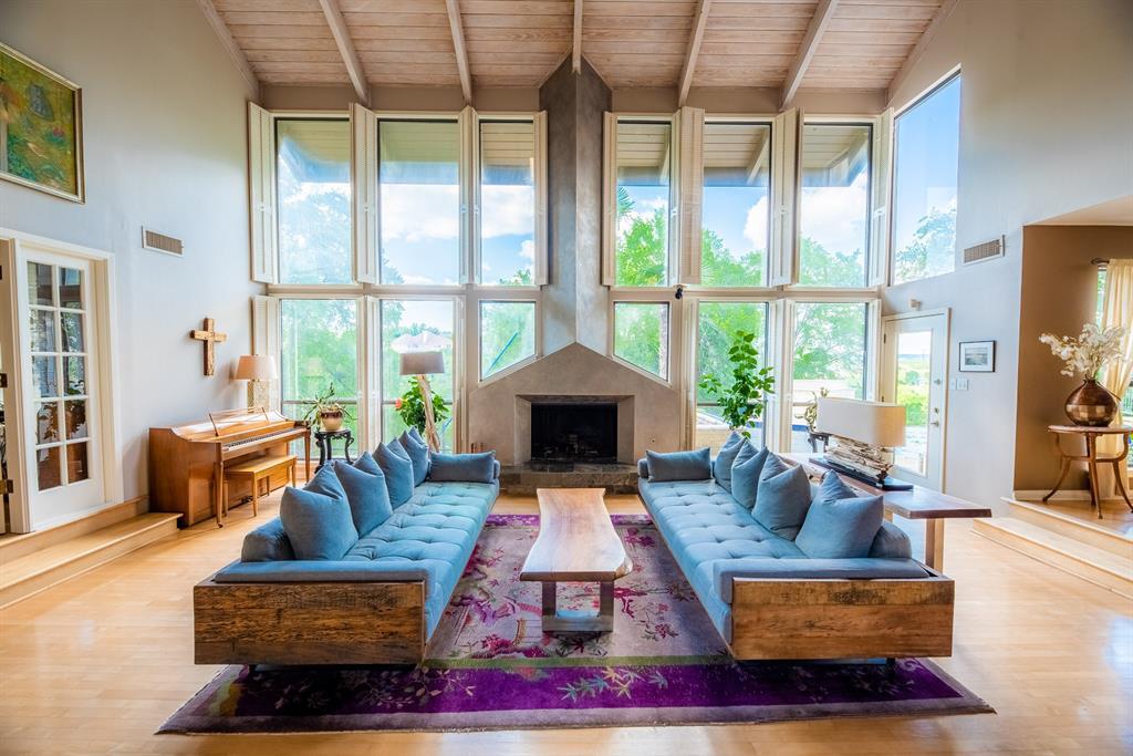 Foto principal - 102 Canyon Cir W