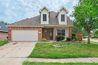 Building Photo - 850 Warbler Ln